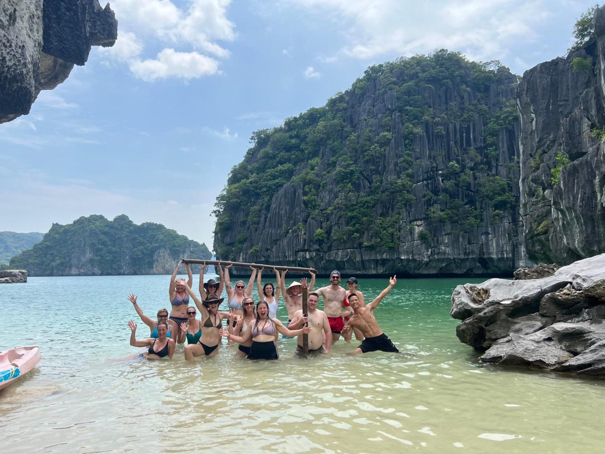 Cat Ba Wonder Hotel Dong Khe Sau Екстериор снимка